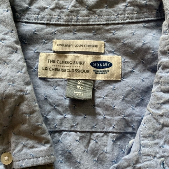 Old Navy “The Classic Shirt” Regular Fit - Picture 3 of 4
